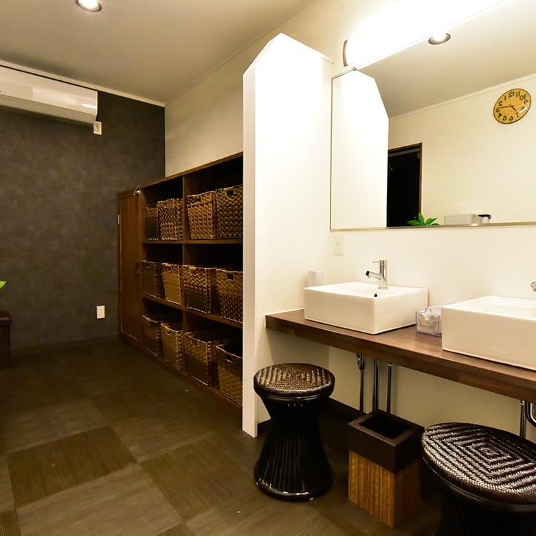 Dressing room 脱衣所